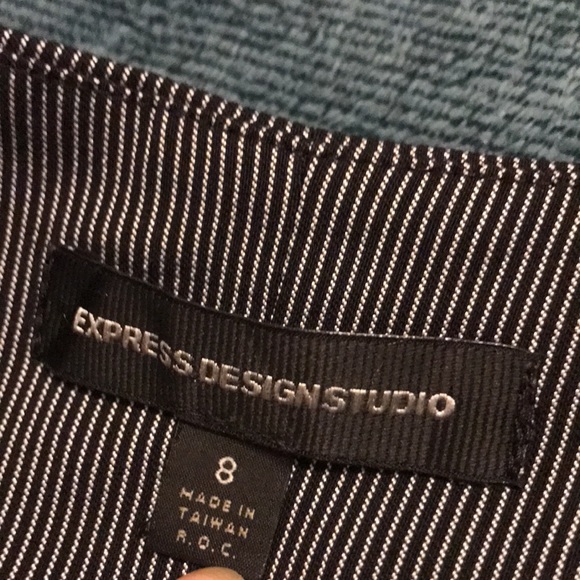 Express design studio black & white striped skirt - Picture 4 of 7